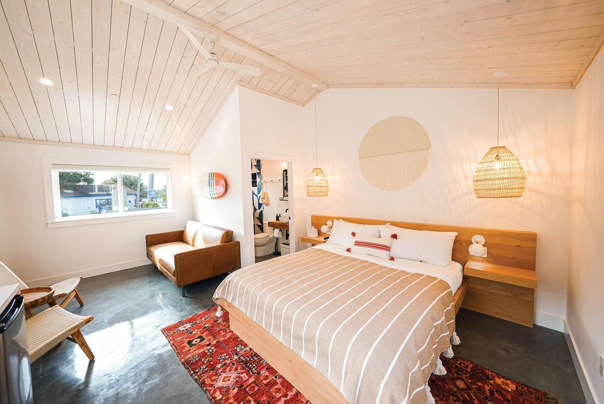 Fish Board Studio Includes King Bed With Kitchenette And Futon สตินสันบีช ภายนอก รูปภาพ